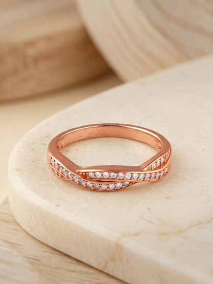Kriti Sanon Rose Gold Sparkling Spiral Ring