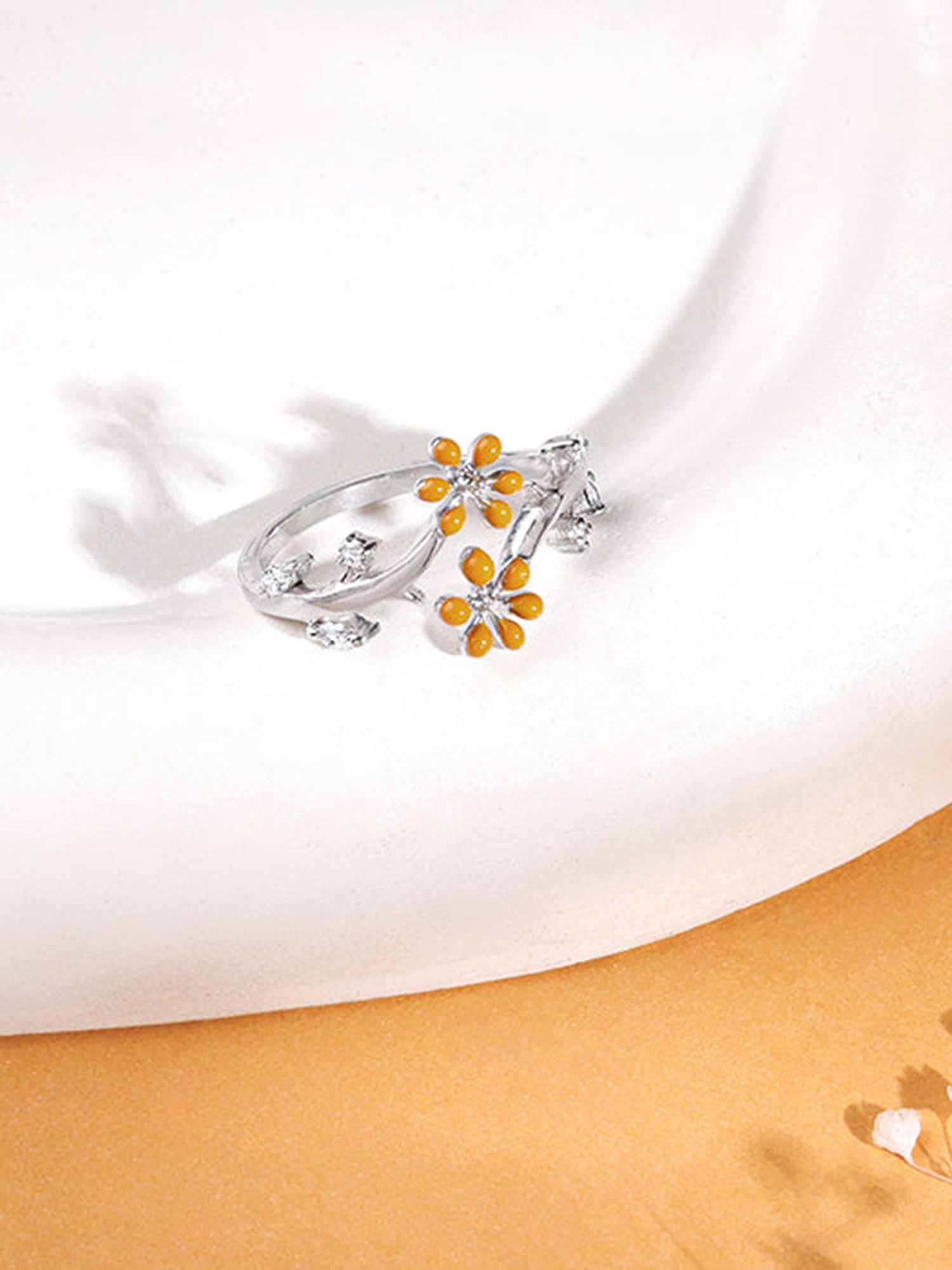 Silver Flora Fine Ring