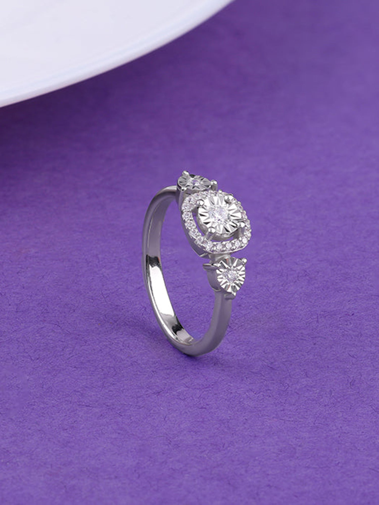 Silver Gracious Look Ring