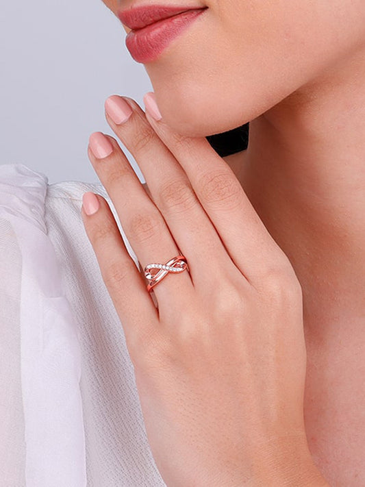 Rose Gold Twist & Turns Zircon Ring