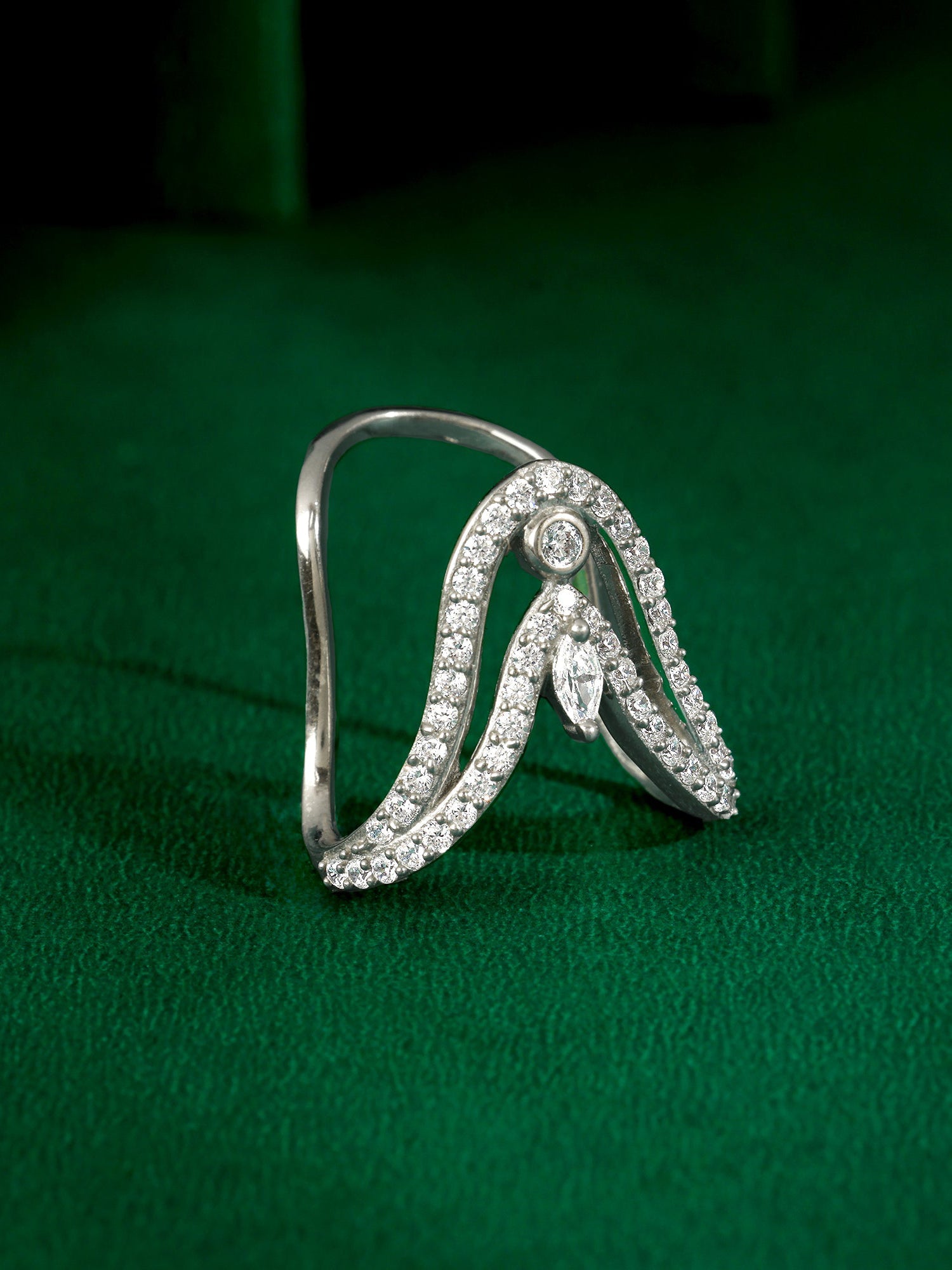 Silver Rekha Vanki Ring