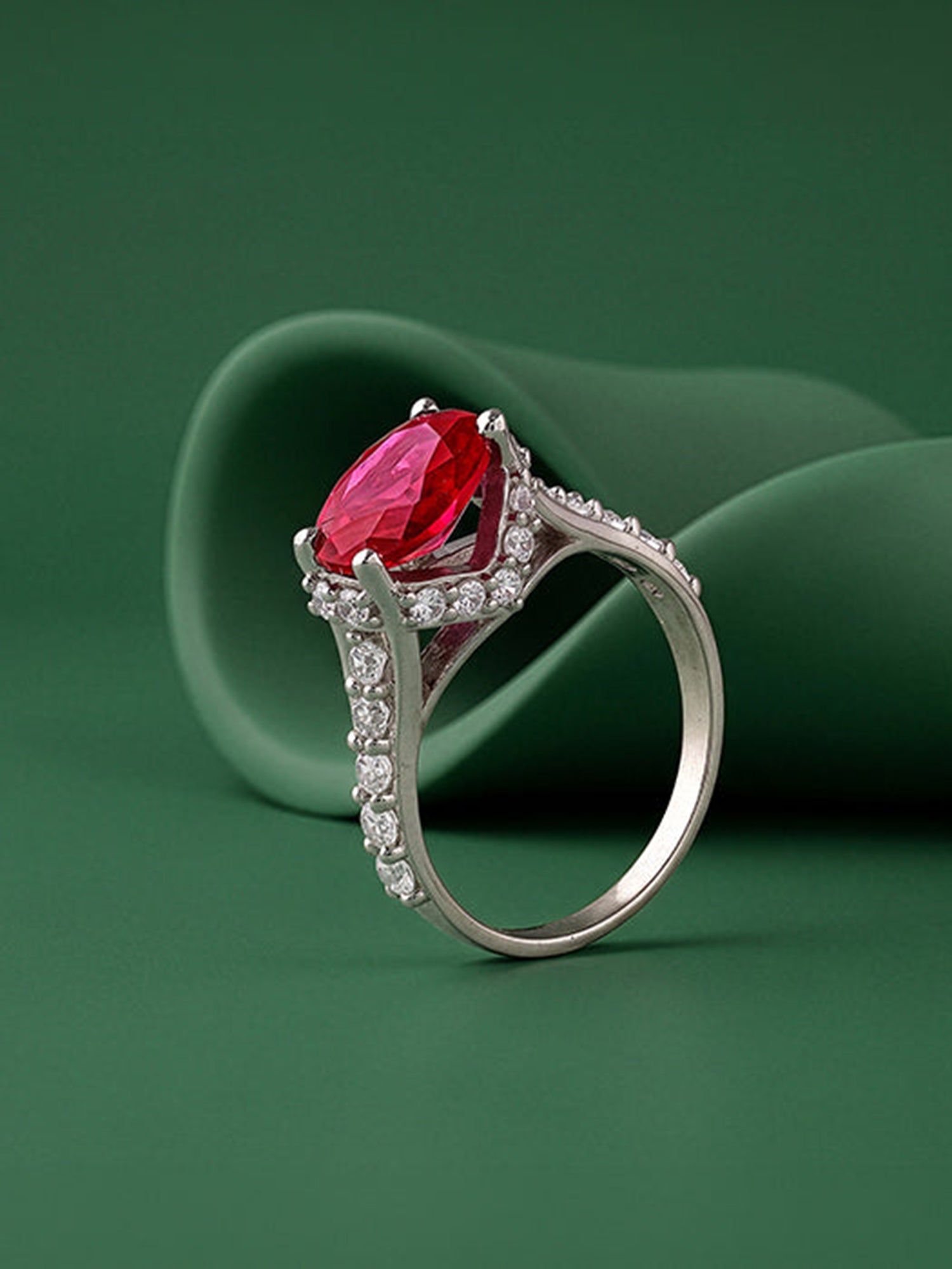 Silver Valentina Crimson Oval Ring (Size 12)