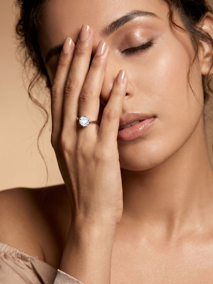 Kriti Sanon Silver Zircon Vintage Ring