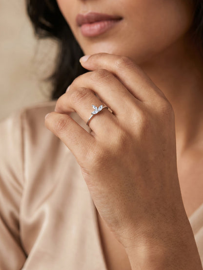 Silver Flora Trine Ring