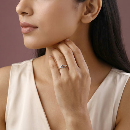 Silver Amora Ring (Size 12)