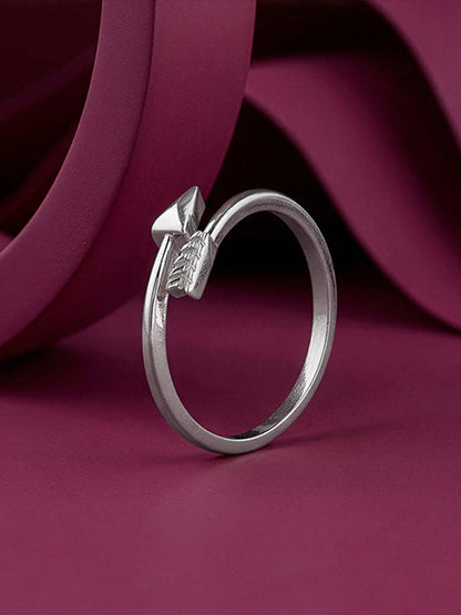 Silver Classy Arrow Ring