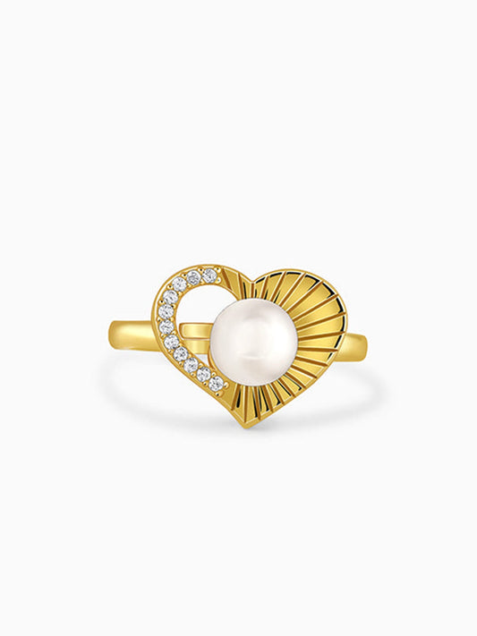 Kriti Sanon Golden Pearl Pulse Heart Ring