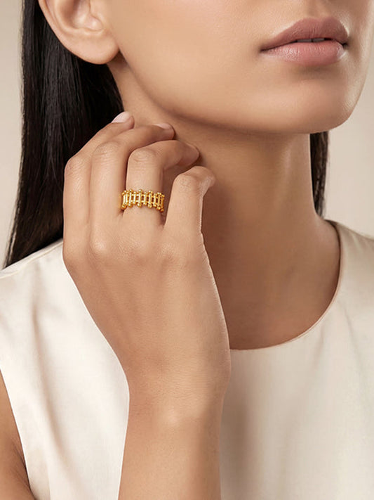 Kriti Sanon Golden Gated Ring (Size 12)