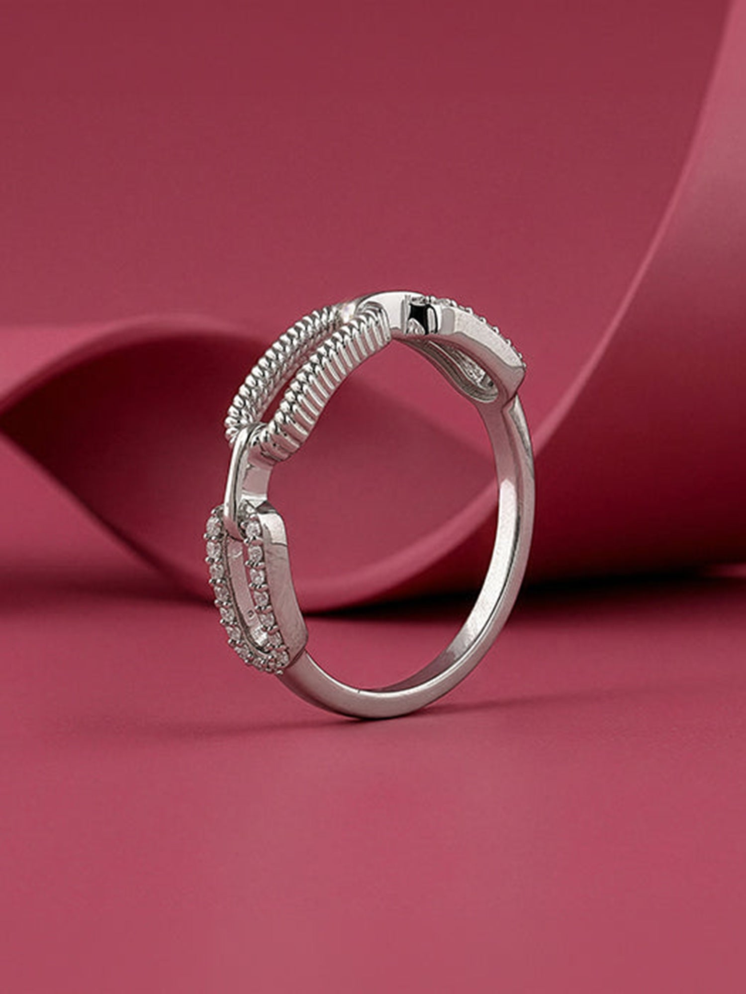 Kriti Sanon Silver Toggle Ring (Size 12)