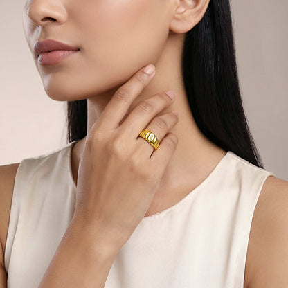 Golden Aura Rays Ring (Size 12)