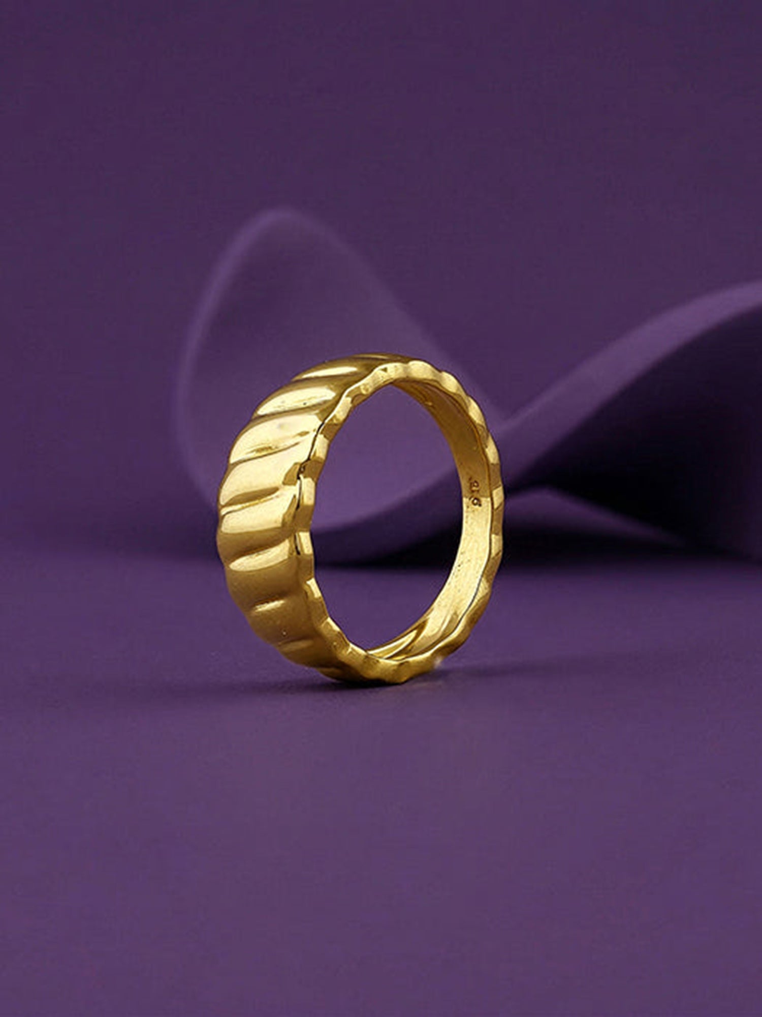 Golden Aura Rays Ring (Size 12)