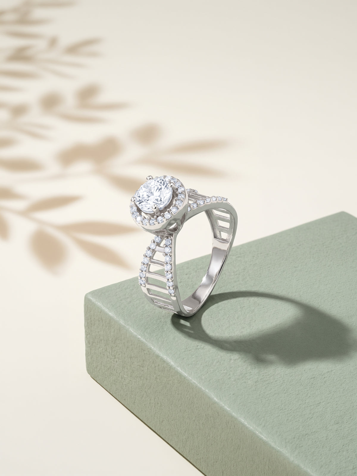 Silver Showstopper Ring (Size 12)