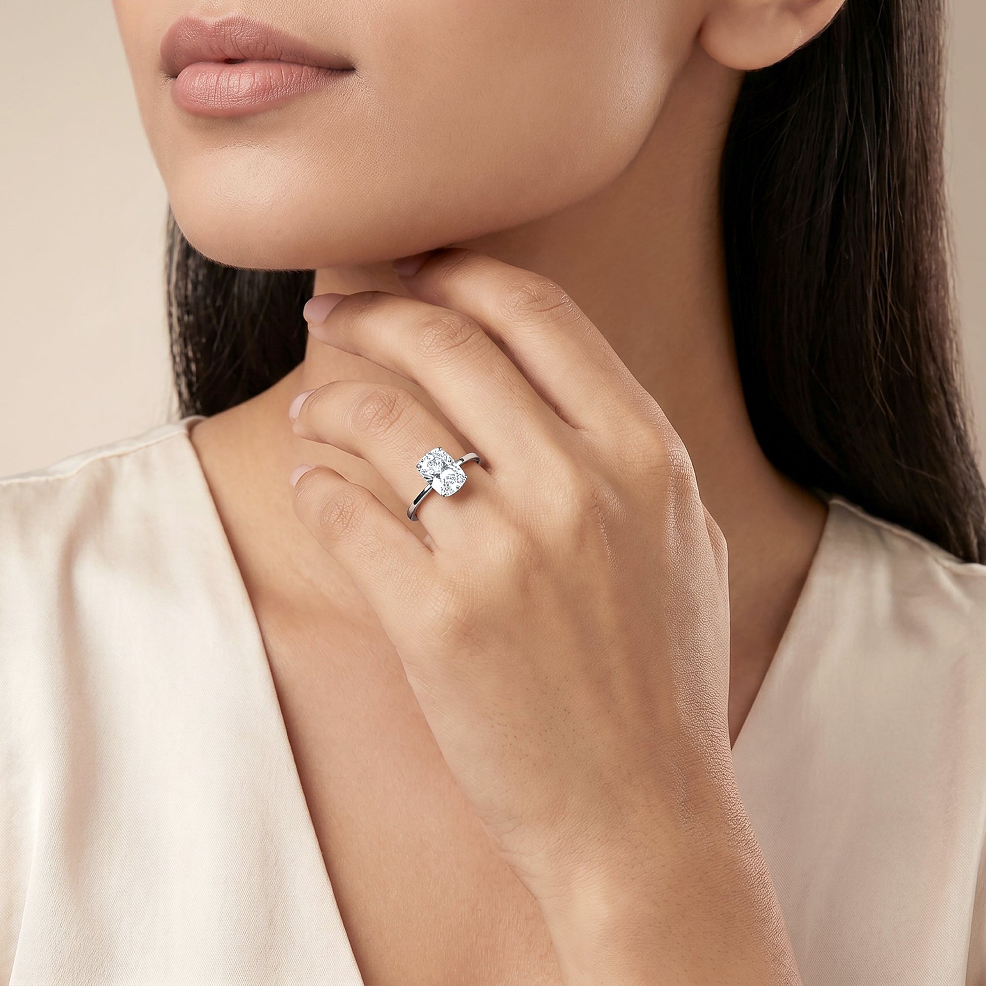 Silver Centre Light Ring (Size 12)