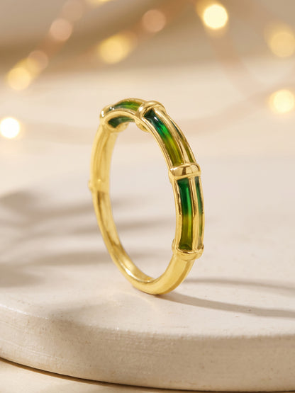 Golden Noorani Vibe Ring (Size 12)