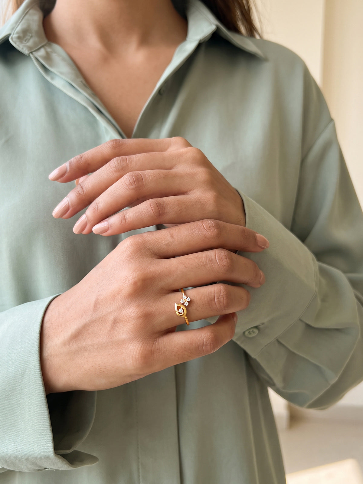 Golden Wild Muse Ring (Size 12)