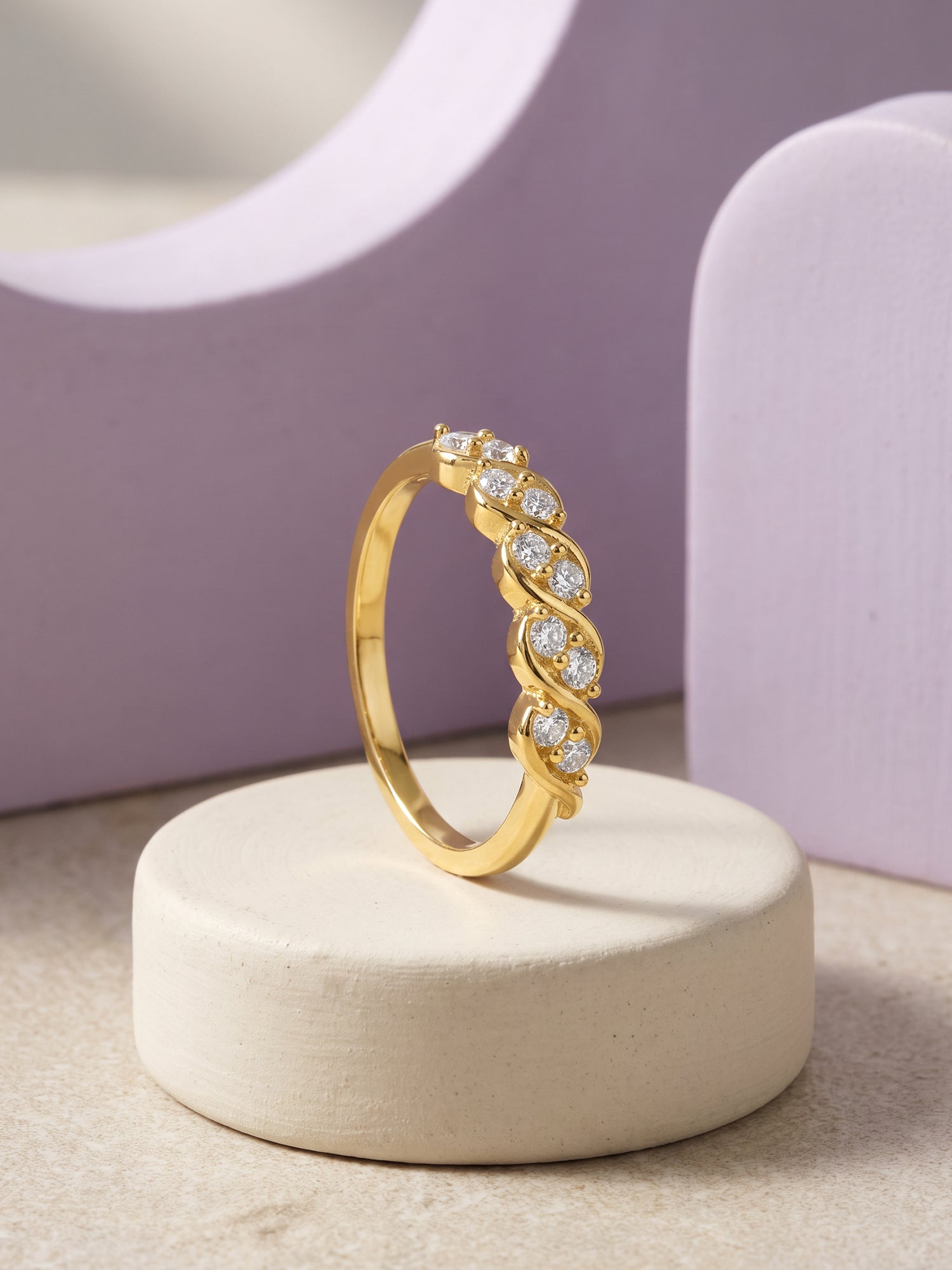 Golden Evelise Twist Ring (Size 12)