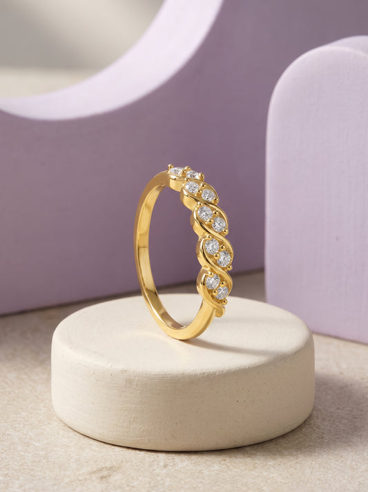 Golden Evelise Twist Ring (Size 12)