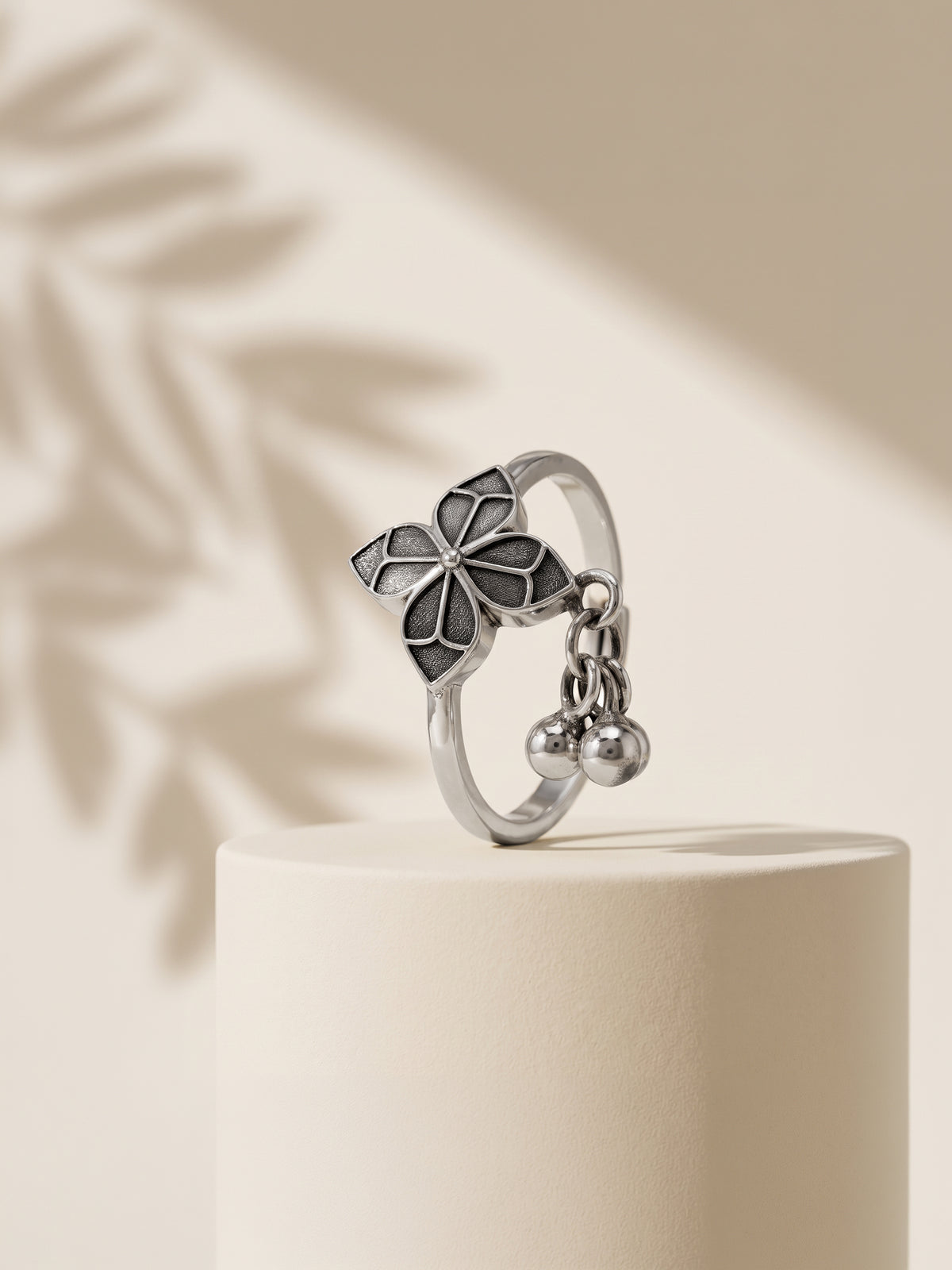 Oxidised Silver Floriana Ring (Size 12)