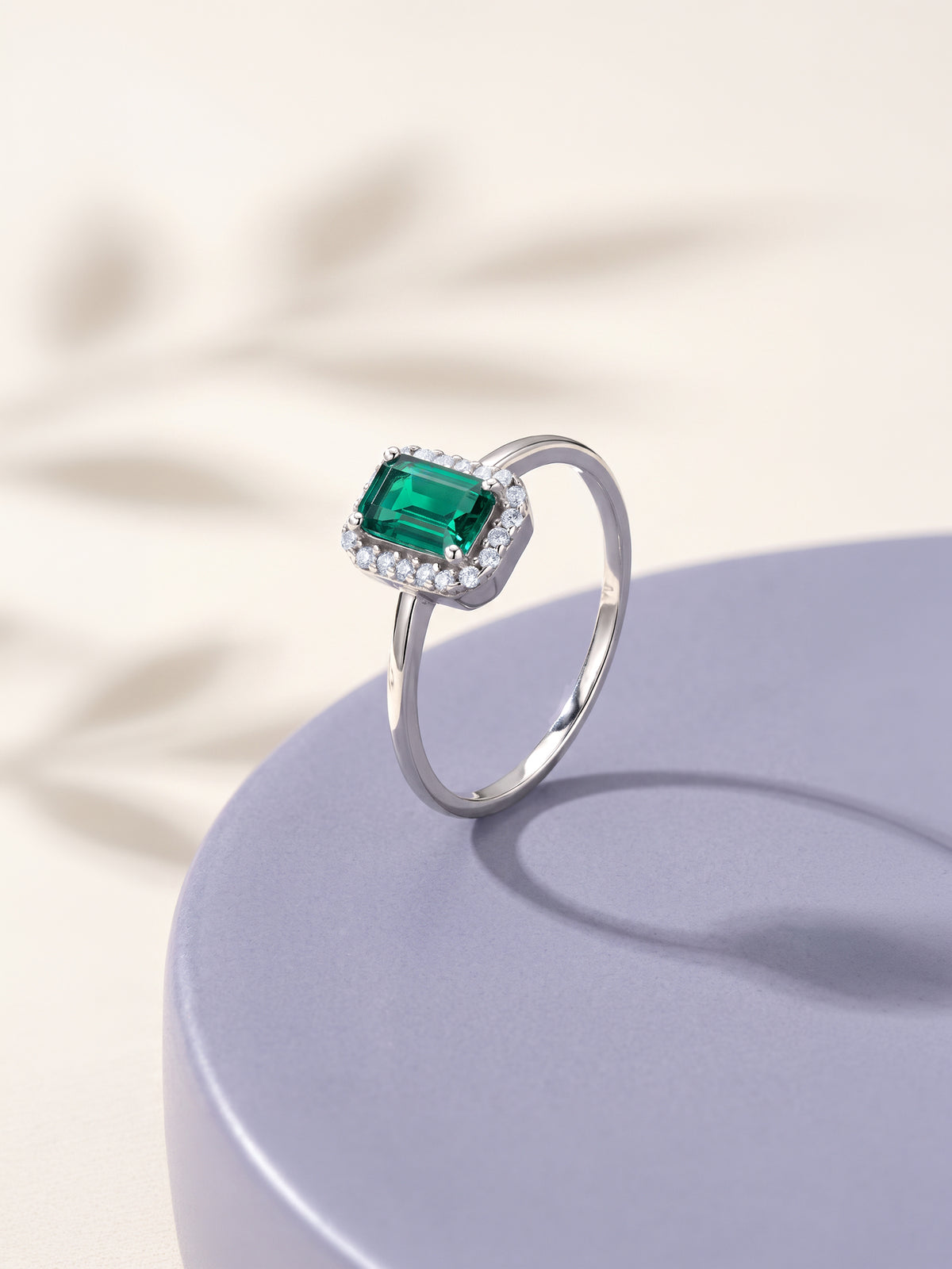 Silver Iris Verdant Ring (Size 12)