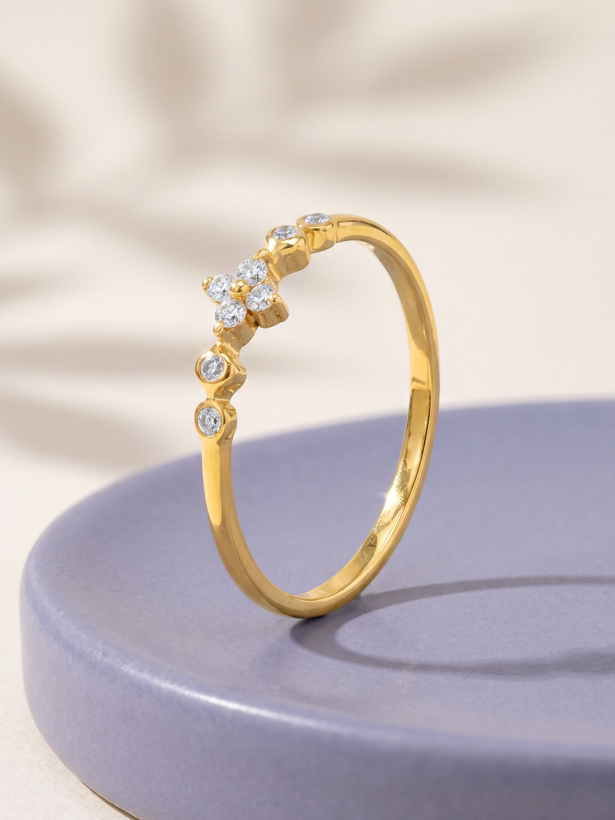 Golden Fleurinia Ring (Size 12)