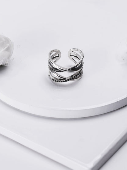 Kriti Sanon Silver Weave Black Zircon Ring