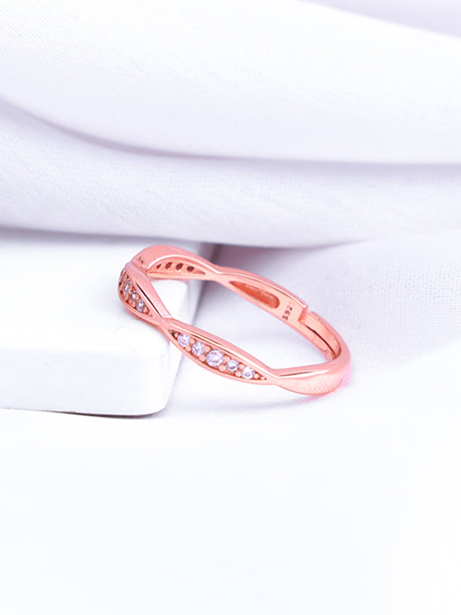 Rose Gold Twisty Turns Ring