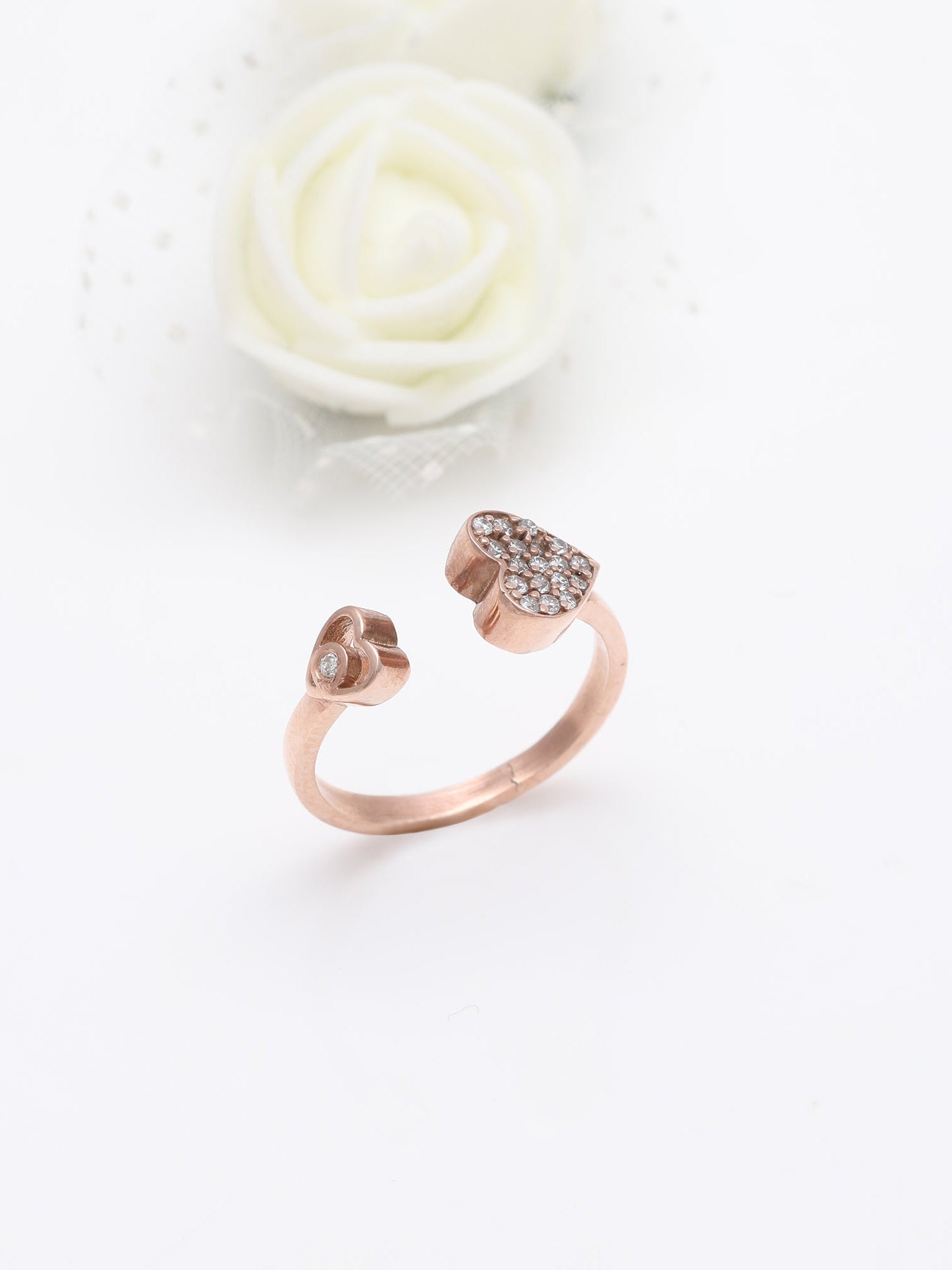 Rose Gold Sparkling Heart Ring