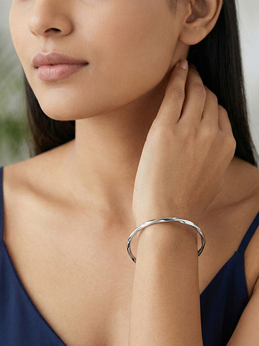 Silver Twisted Solid Bangle (Size 2.6)