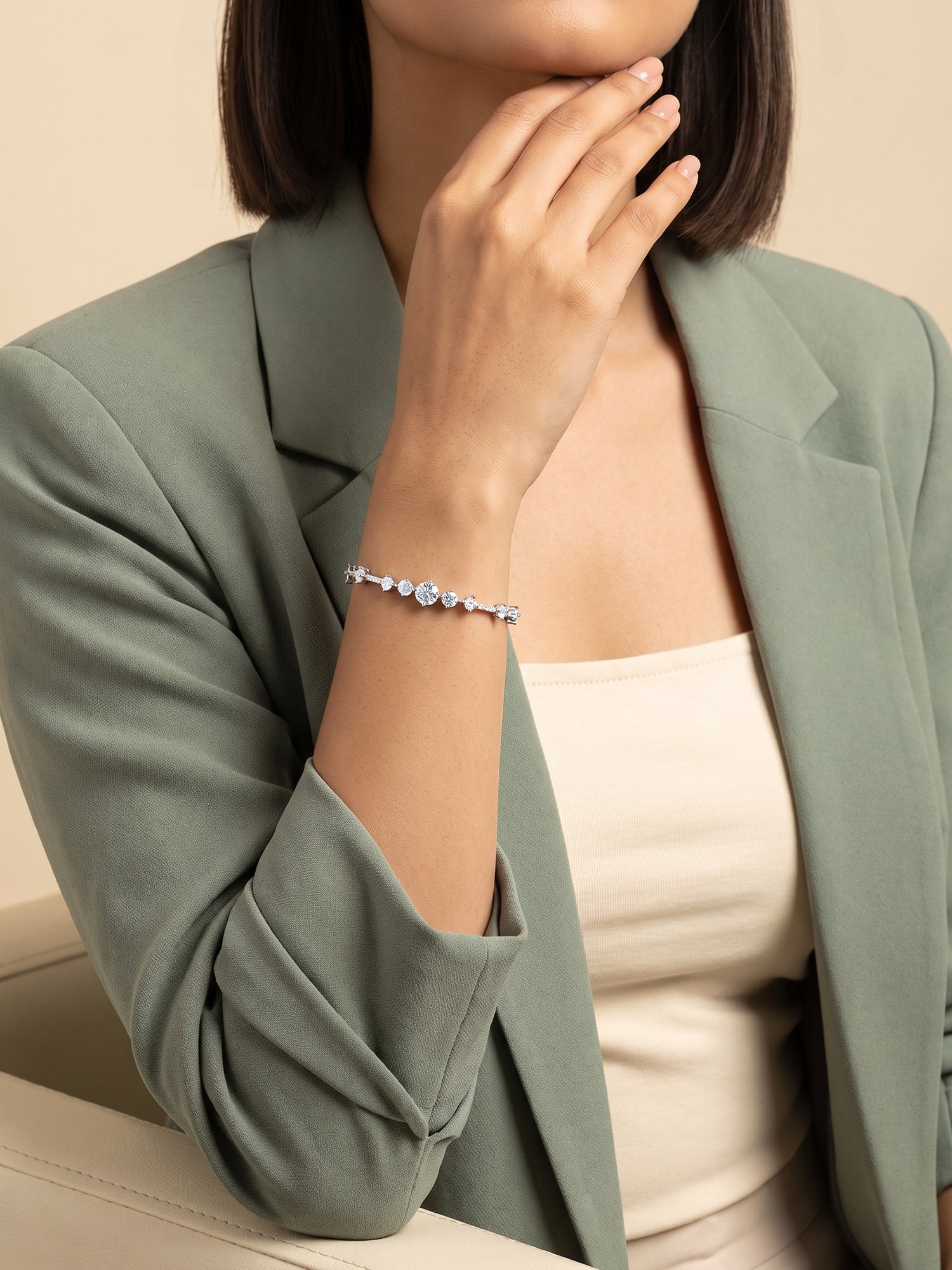 Silver Everglow Luma Bracelet (Size 6.04)
