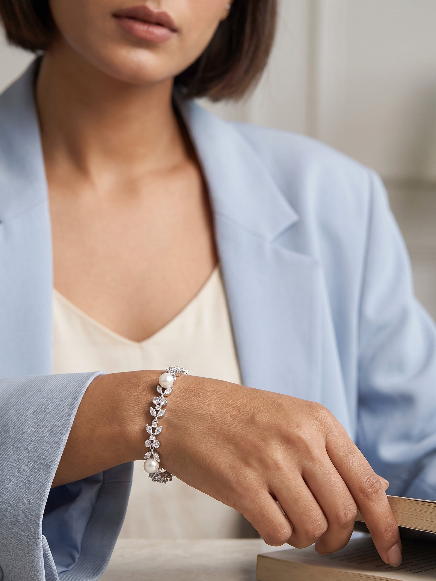 Silver Crawford Pearl Bracelet (Size 5.57)