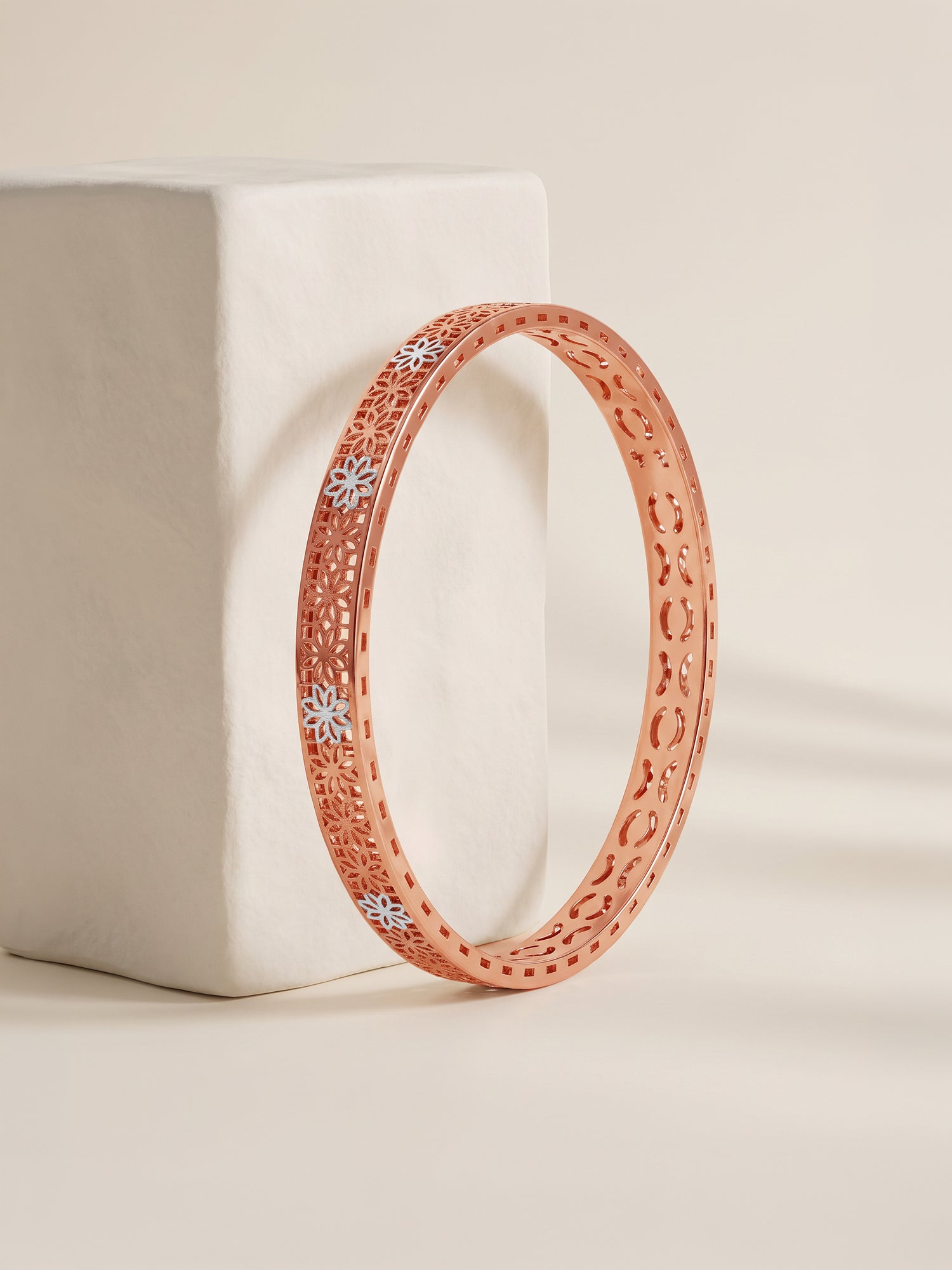 Dual Tone Intricate Weave Silver Bangle (Size 2.4)