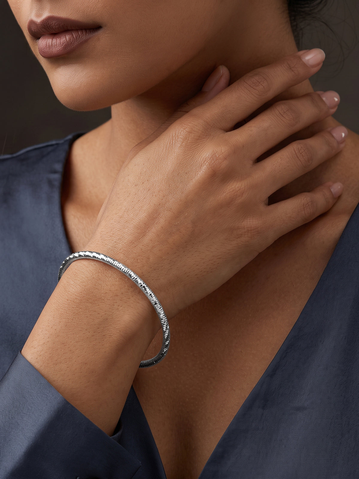 Silver Grace Shine Bangle (Size 2.4)