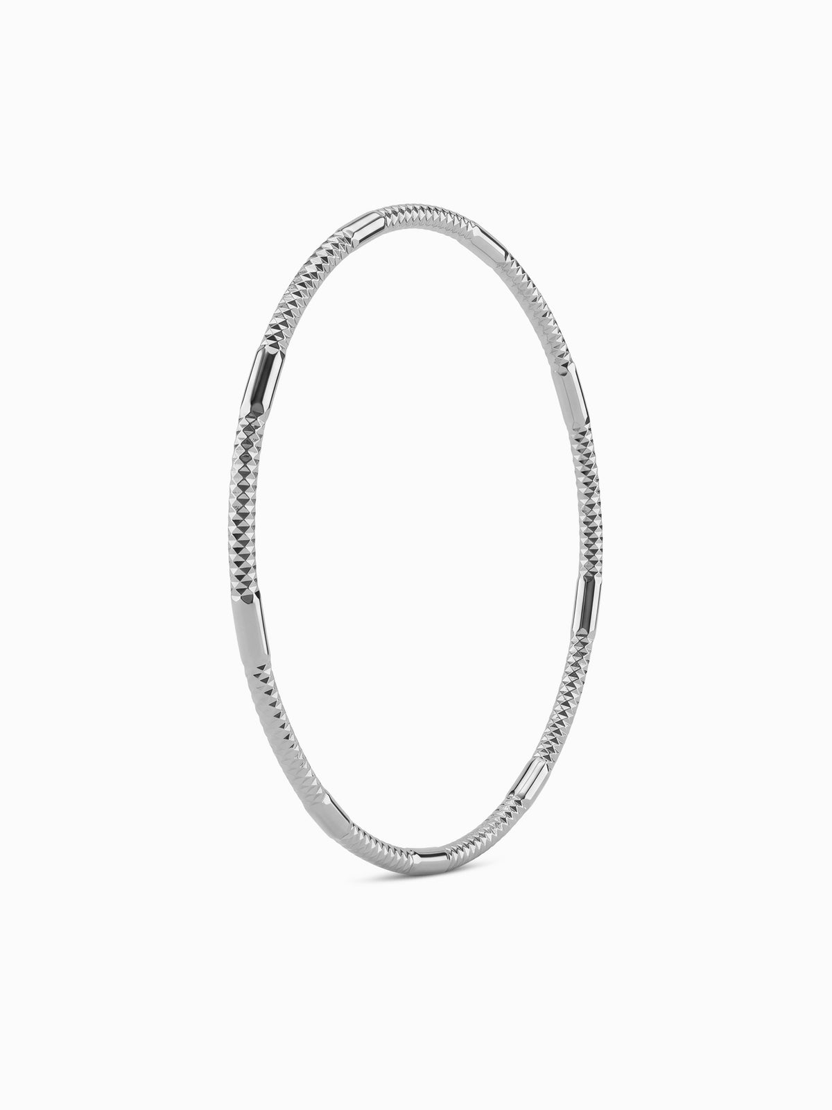 Silver Vanya Classic Bangle (Size 2.6)