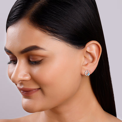 Silver Nari Pearl Stud Earrings