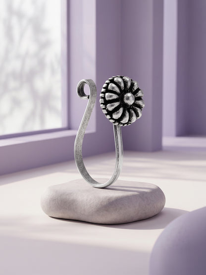 Oxidised Silver Vintage Daisy Nosepin (Clip On)