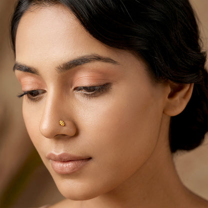 Golden Floral Fantasy Nose Pin