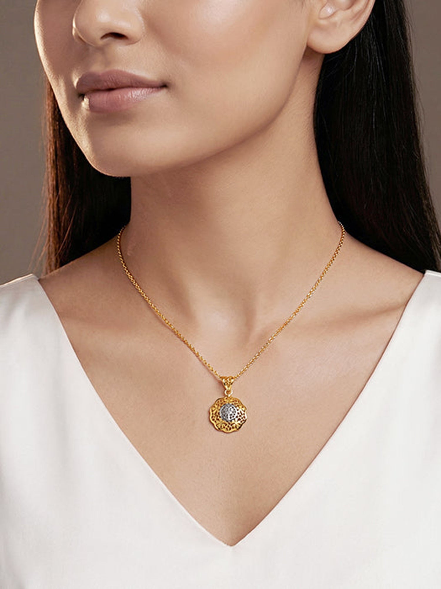 Dual Tone Floria Silver Pendant With Link Chain