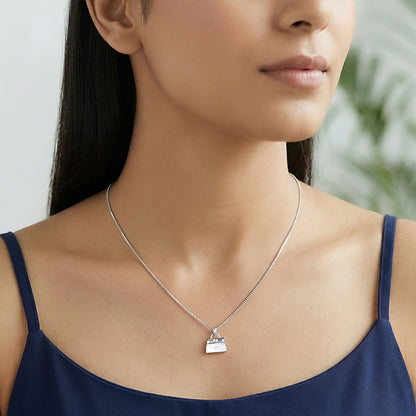 Silver Mini Bag Pearl Pendant With Box Chain