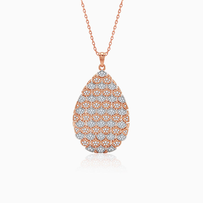 Dual Tone Oval Reef Silver Pendant With Link Chain