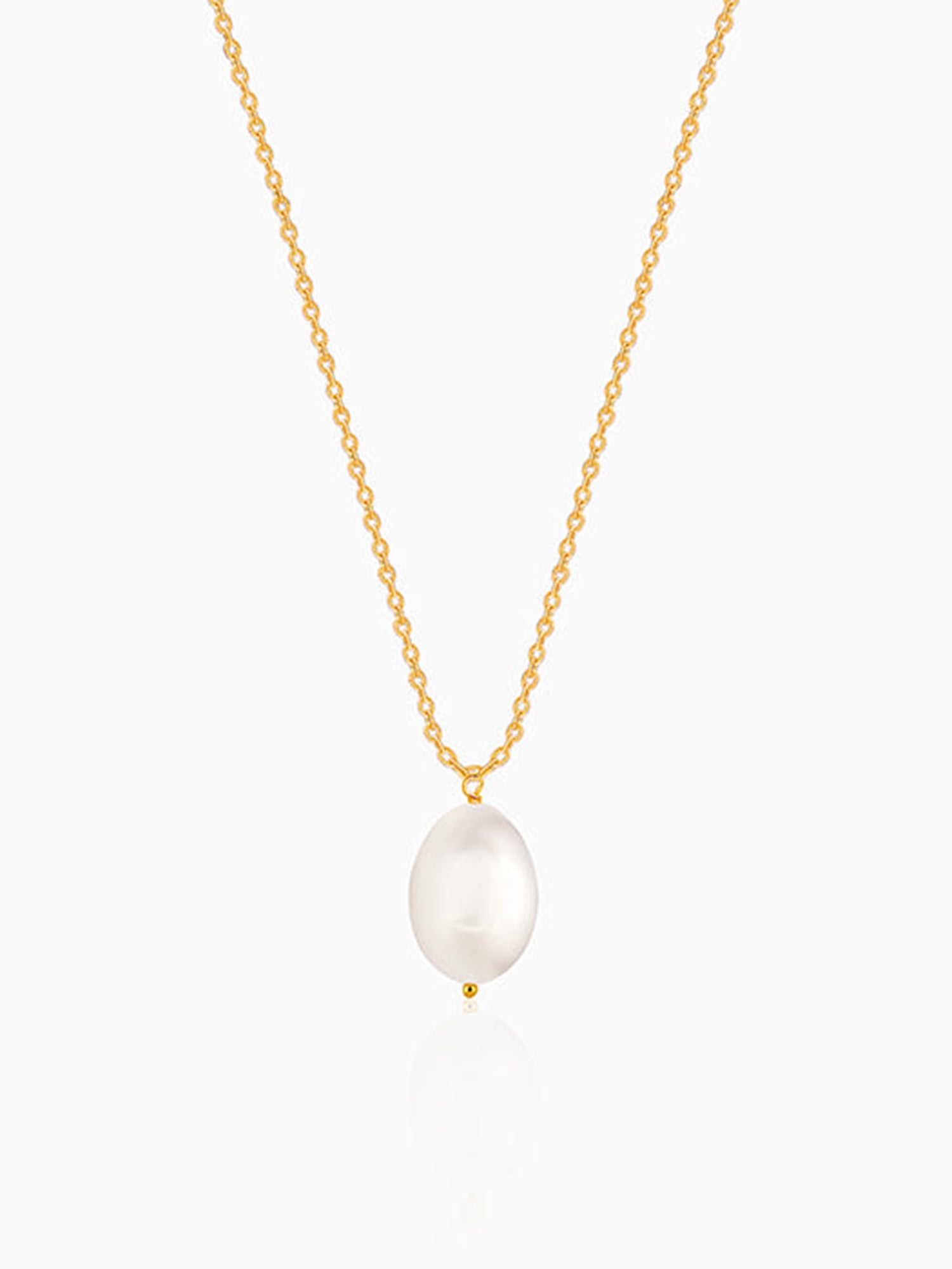 Golden Zooey Pearl Necklace