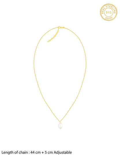 Golden Zooey Pearl Necklace