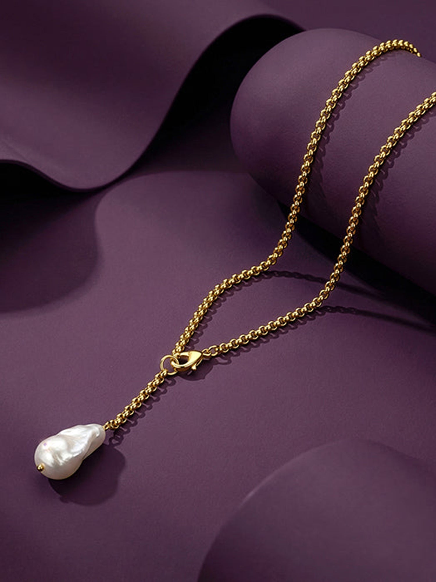 Golden Cameron Pearl Lariat Necklace