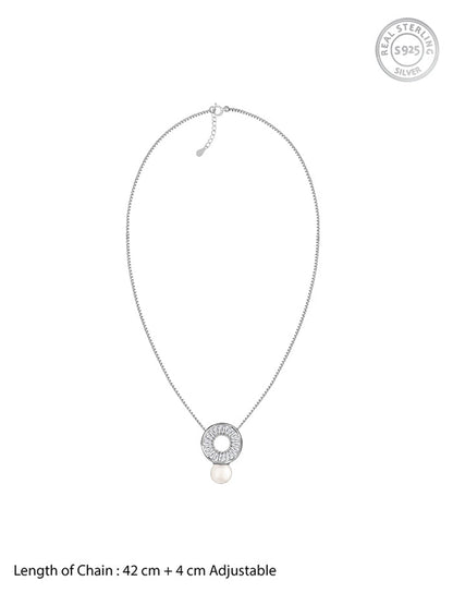 Silver Lizzie Pearl Necklace