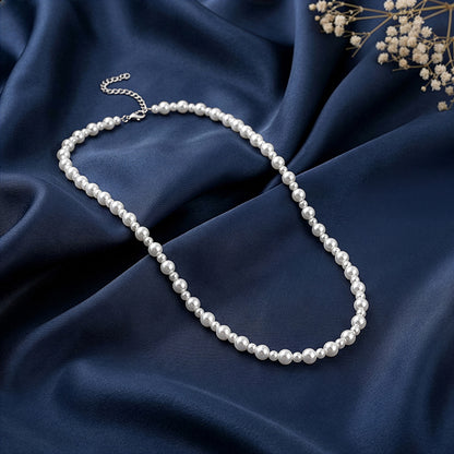 Silver Ana de Armas Pearl Necklace