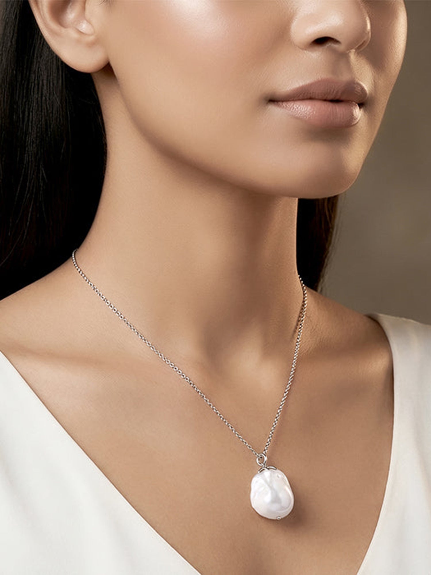 Silver Claudette Pearl Pendant with Link Chain