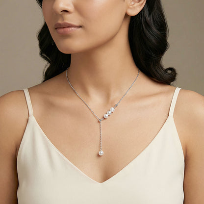 Silver Bette Necklace