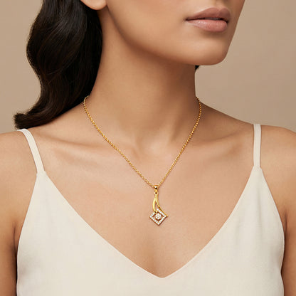 Golden Astra Gleam Pendant with Link Chain