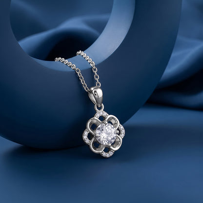 Silver Vibrant Clover Pendant With Link Chain