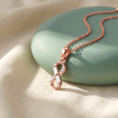 Rose Gold Cascelle Pendant with Link Chain