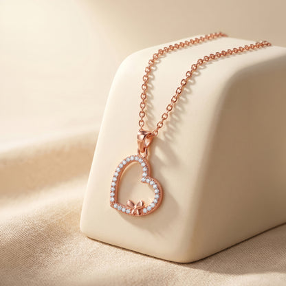 Rose Gold Evadia Pendant with Link Chain